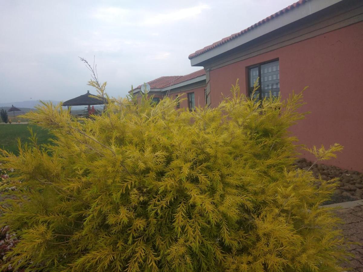 Twilight Breeze Lodge Phuthaditjhaba Екстериор снимка